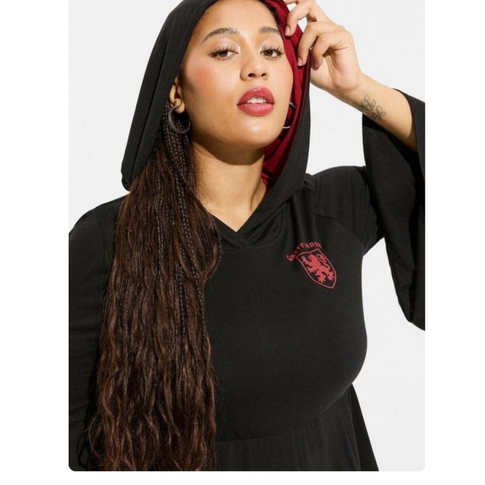 TORRID NWT Warner Bros Happy Potter Gryffindor Hi-Low Hooded Dress - Halloween - Picture 3 of 7